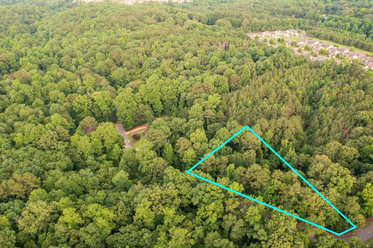 Aerial of Woodmont Subdivision Lots 1 and 2 outlined along 3rd Place East in Tuscaloosa, Alabama